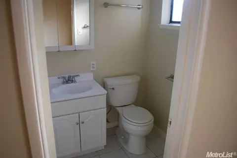 1426 Locke Rd, Modesto, CA 95355 photo 13