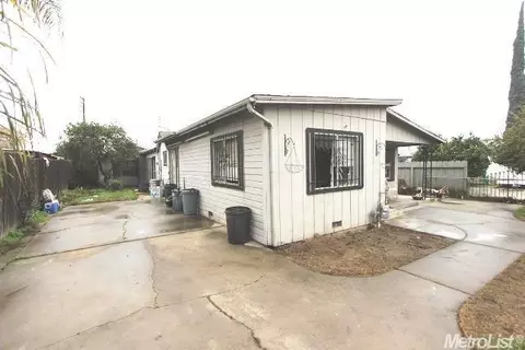 1000 Dover Ave, Modesto, CA 95358 photo 1