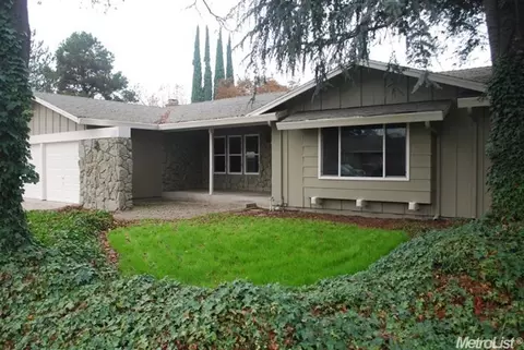 2705 Quarry Dr, Modesto, CA 95355 photo 2