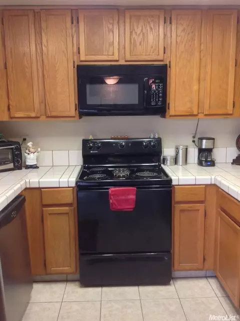 15655 Warfield Rd, Lathrop, CA 95330 photo 9