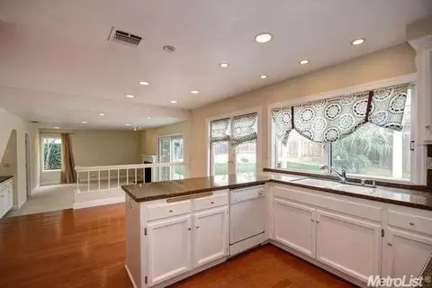 1744 Park Place Dr, Carmichael, CA 95608 photo 6