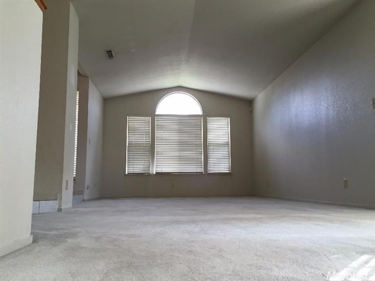 220 Sai Ln, Turlock, CA 95382 photo 3