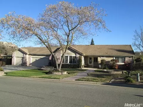 9082 Wallace Lake Dr, Wallace, CA 95254 photo 1