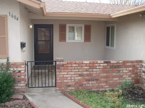 1604 Chapala Way, Modesto, CA 95355 photo 3