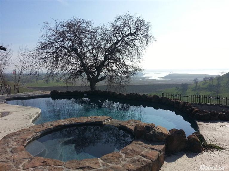 24343 E Liberty Rd, Clements, CA 95227 photo 1