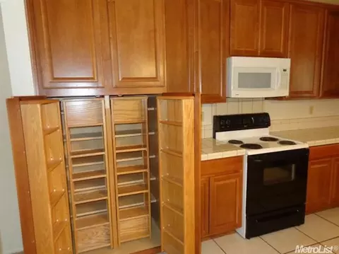 908 Larsen Ln, Modesto, CA 95351 photo 11