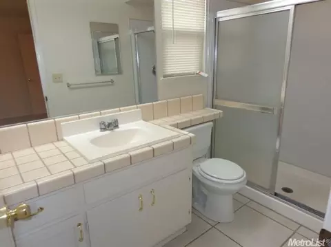 908 Larsen Ln, Modesto, CA 95351 photo 20