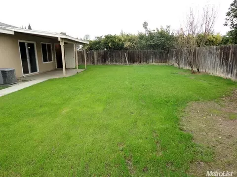 908 Larsen Ln, Modesto, CA 95351 photo 23