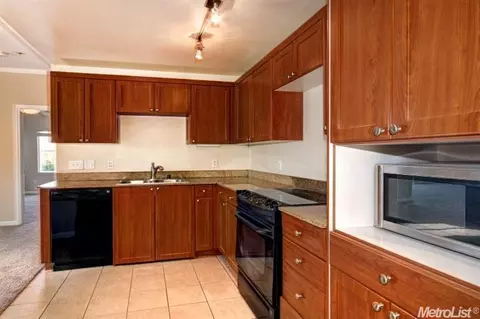 1818 Moore Blvd #142, Davis, CA 95618 photo 4