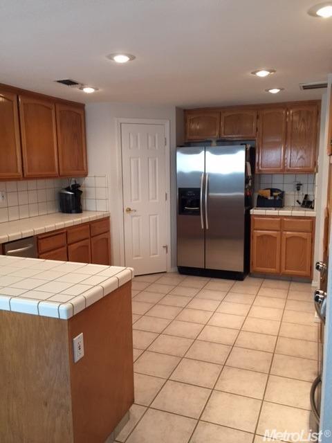 2204 Arnhem Pl, Modesto, CA 95356 photo 11