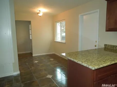1316 Dalton Way, Modesto, CA 95350 photo 7