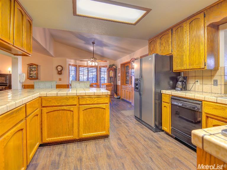 3429 E Collier Rd, Acampo, CA 95220 photo 3