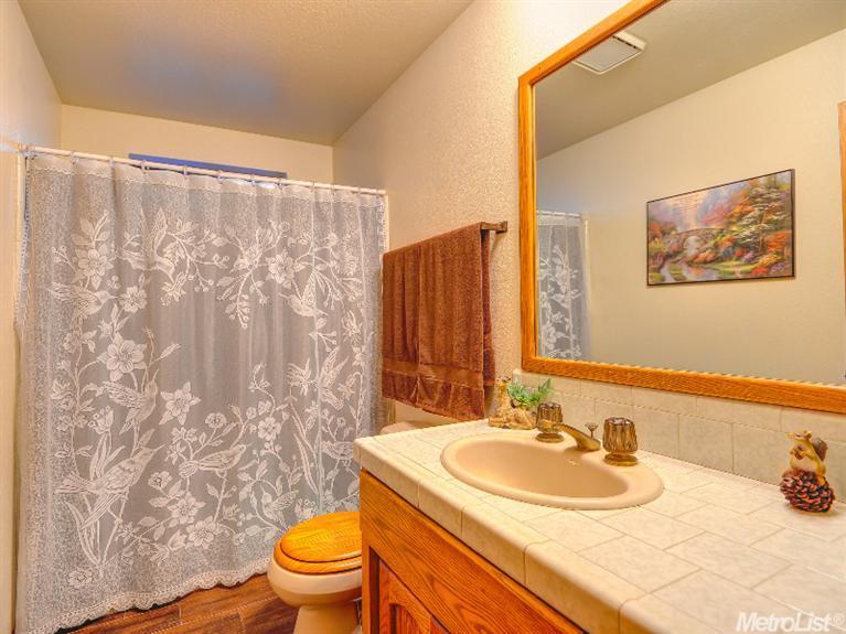 3429 E Collier Rd, Acampo, CA 95220 photo 12