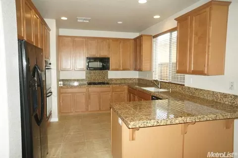 907 Campfire Cir, Rocklin, CA 95765 photo 6