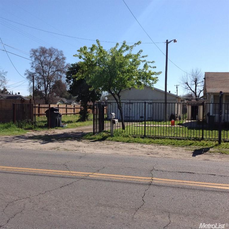 1740 River Rd, Modesto, CA 95351 photo 2