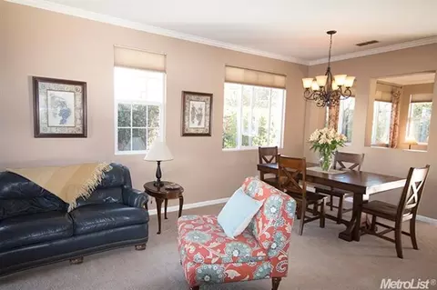 2154 Caravaggio Dr, Davis, CA 95618 photo 4