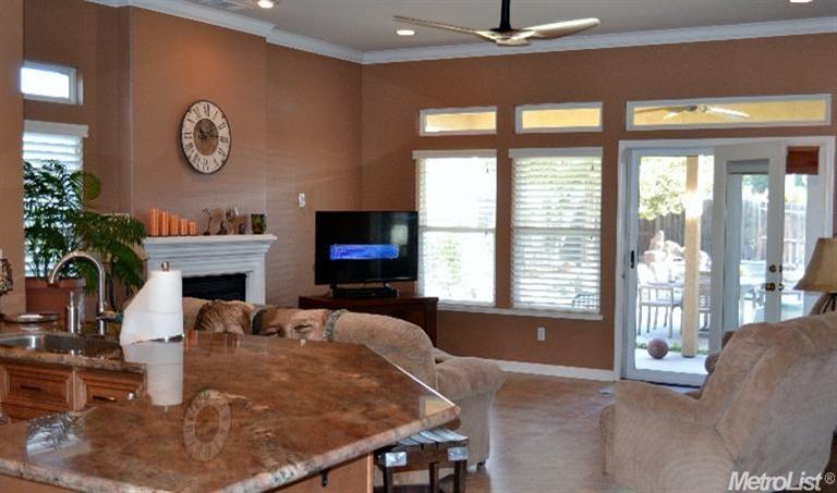 828 John Roos Ave, Ripon, CA 95366 photo 4