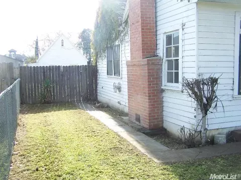 1030 W 19th St, Merced, CA 95340 photo 8
