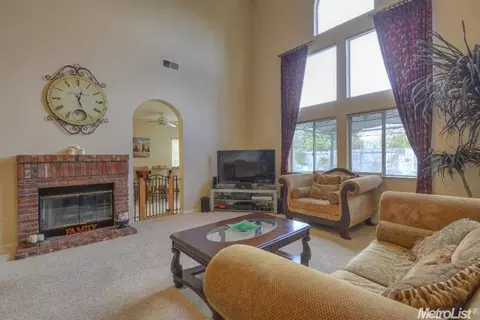104 Pascoe Ct, Folsom, CA 95630 photo 4
