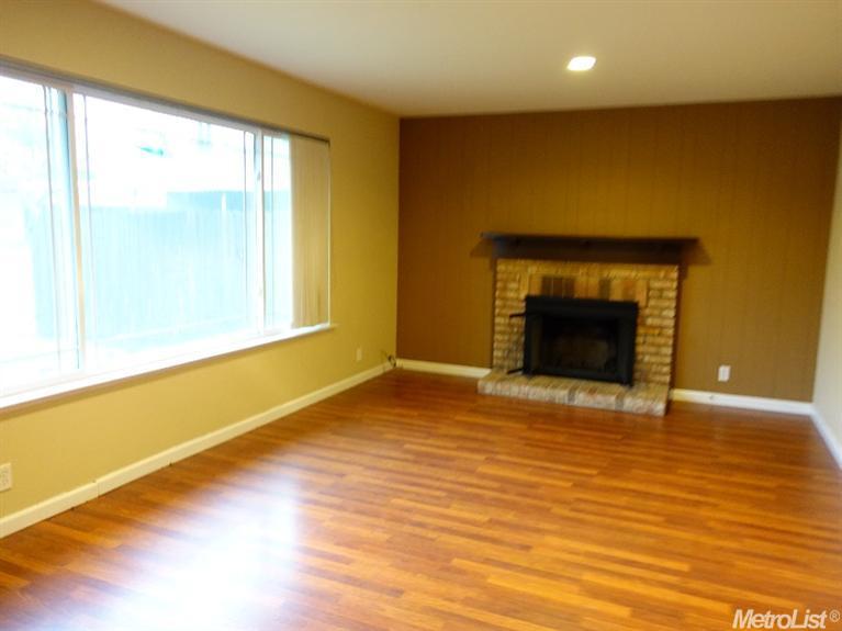 4753 Rustic Rd, Fair Oaks, CA 95628 photo 4