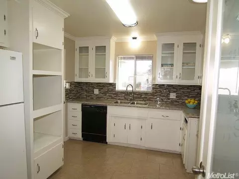 2325 Coston Ave, Modesto, CA 95350 photo 8