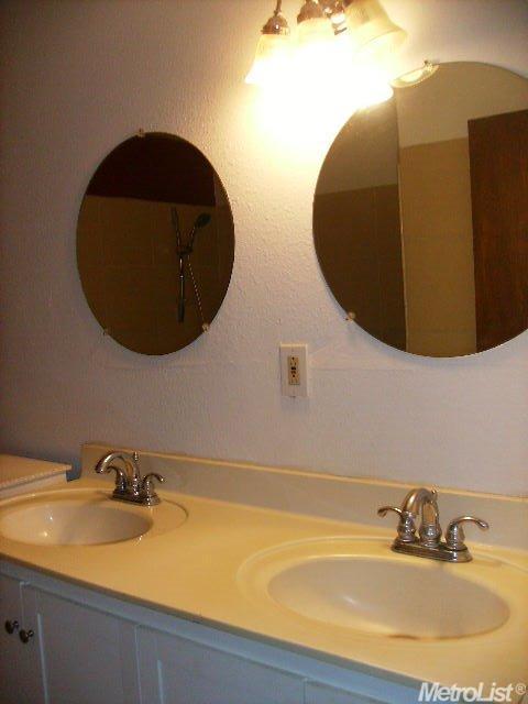 7364 Grace Ave, Winton, CA 95388 photo 11