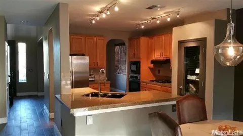 63 Nostalgia, Patterson, CA 95363 photo 2