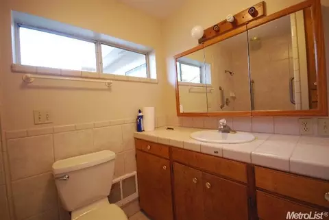 1449 Clinton Rd, Hughson, CA 95326 photo 9