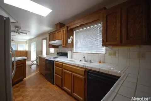 1449 Clinton Rd, Hughson, CA 95326 photo 6