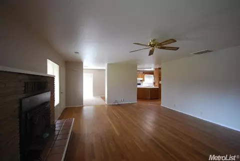 1449 Clinton Rd, Hughson, CA 95326 photo 4