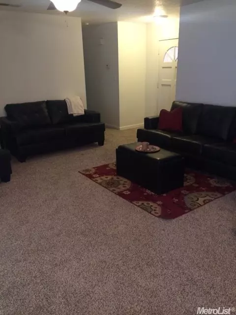 2808 Prince Albert Dr, Modesto, CA 95350 photo 4