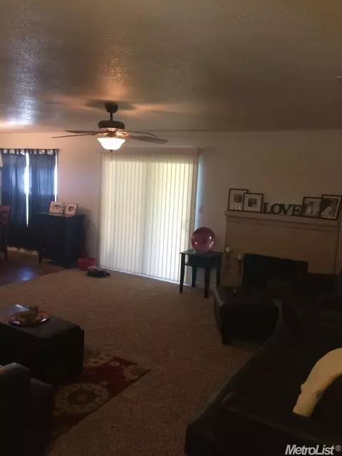 2808 Prince Albert Dr, Modesto, CA 95350 photo 5