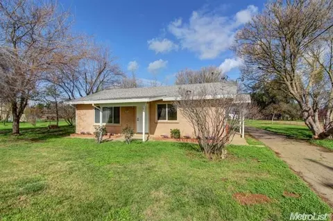 9765 Orr Rd, Galt, CA 95632 photo 2