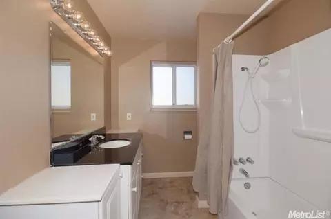 9765 Orr Rd, Galt, CA 95632 photo 17