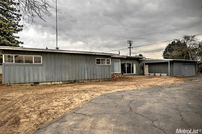 601 Stewart Rd, Modesto, CA 95356 photo 4