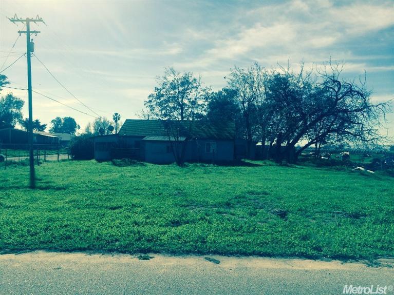 724 Bliss Rd, Ceres, CA 95307 photo 2