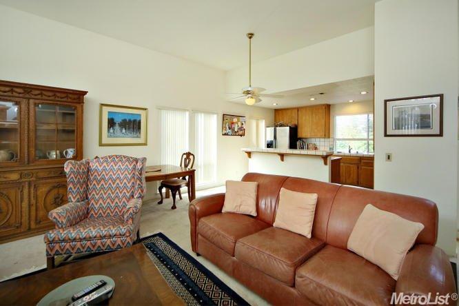 860 Donovan Ct, Davis, CA 95618 photo 6
