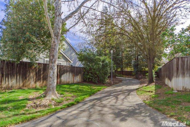 860 Donovan Ct, Davis, CA 95618 photo 19