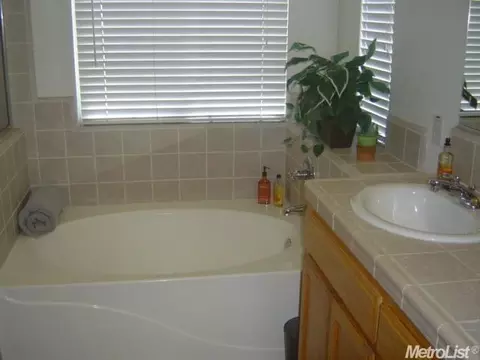 1187 Solomon Ct, Tracy, CA 95377 photo 16