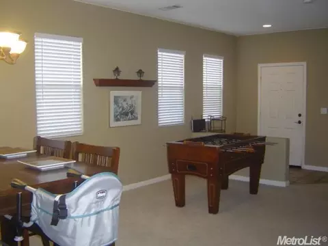 1187 Solomon Ct, Tracy, CA 95377 photo 3