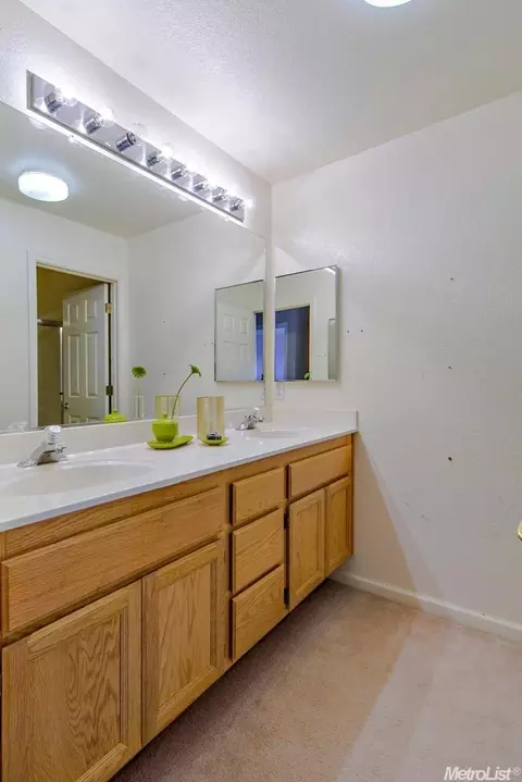 2604 Hartley St, Davis, CA 95618 photo 22