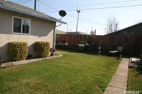320 Daisy Ave, Lodi, CA 95240 photo 18