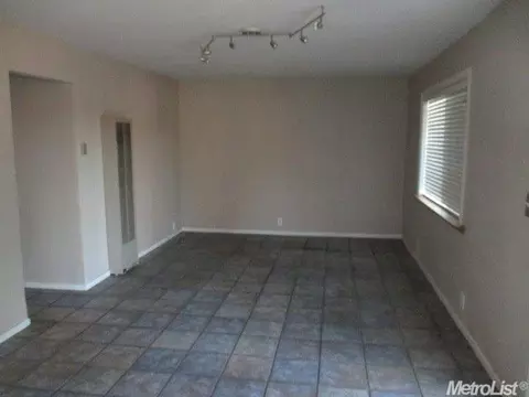 750 Carroll Ave, Sacramento, CA 95838 photo 2