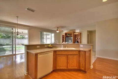 2450 Longspur Loop, Lincoln, CA 95648 photo 4