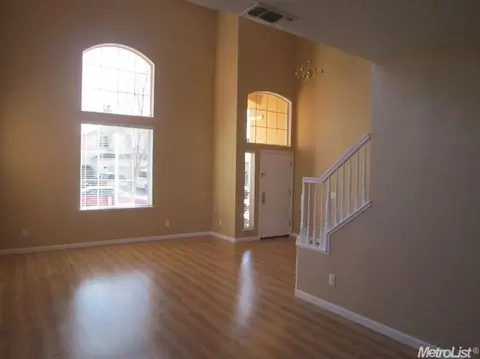 4209 Heritage Ct, Modesto, CA 95356 photo 3