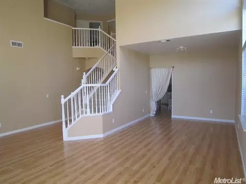 4209 Heritage Ct, Modesto, CA 95356 photo 4
