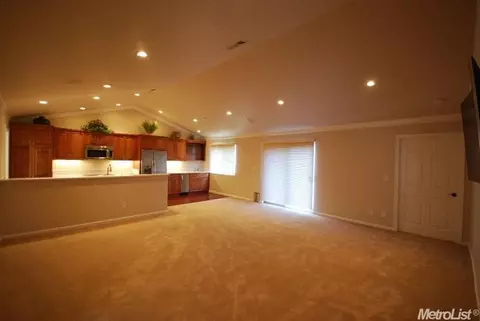 3536 Thomas More Way, Modesto, CA 95356 photo 4