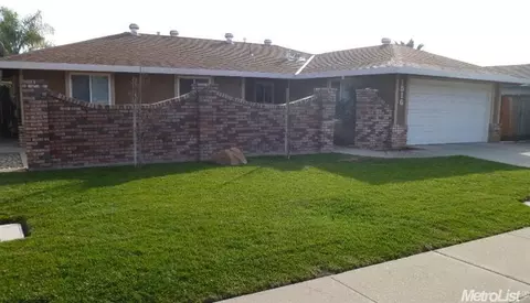 1516 Peppertree Ln, Modesto, CA 95355 photo 1