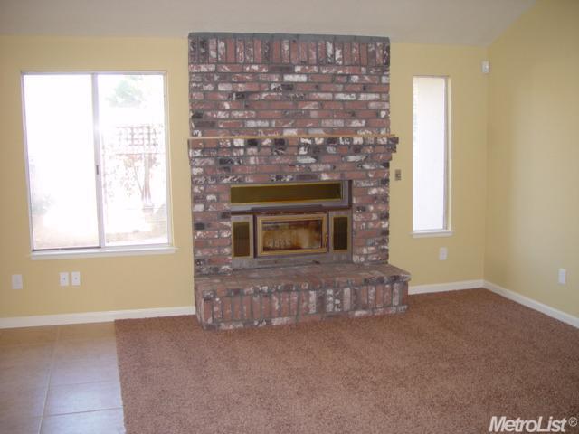 17801 E Brook Dr, Madera, CA 93638 photo 5