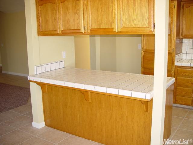 17801 E Brook Dr, Madera, CA 93638 photo 4
